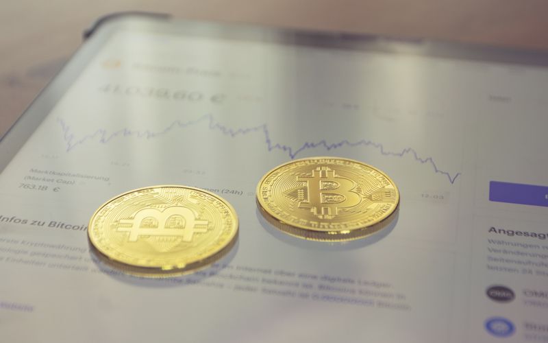 Cardano (ADA) em 2026: Governança On-Chain, Hydra e Potencial de Crescimento