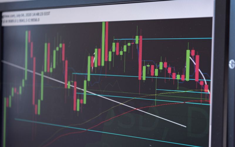 Market cap: o que é a capitalização de mercado de uma criptomoeda e por que ela pode enganar